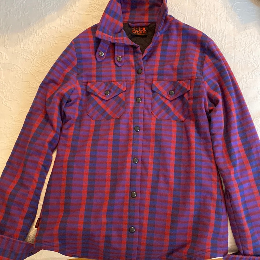 Women shacket. Flannel. Quilted lining on inside. New condition.